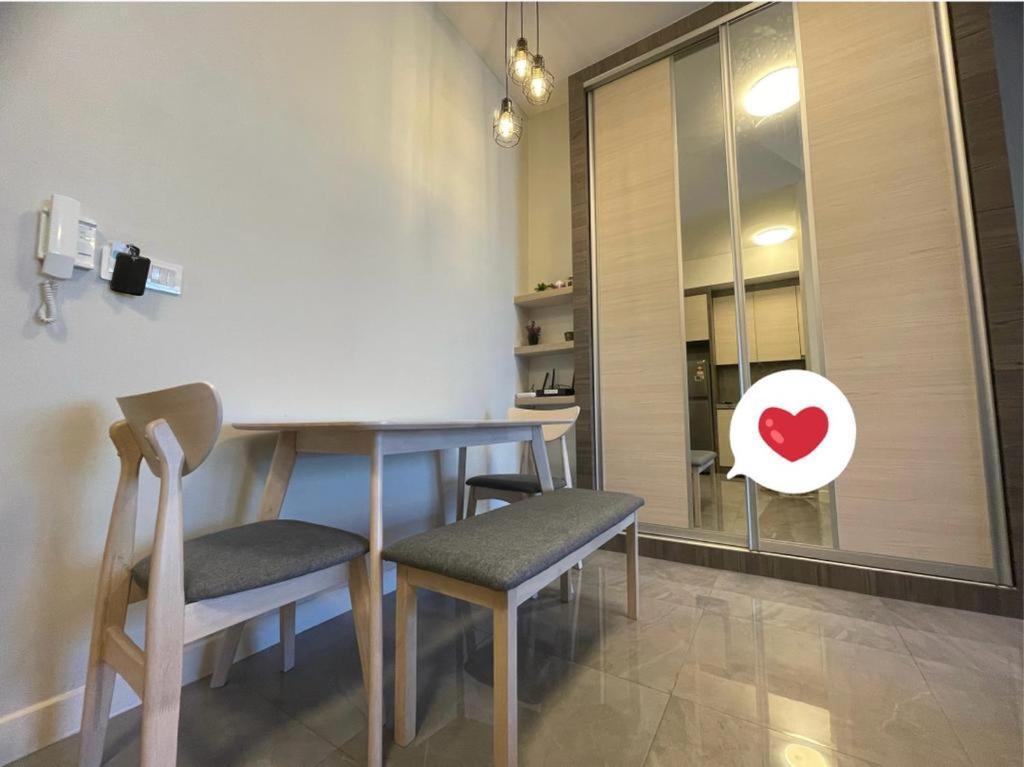 Imperio.Res - Near To Jonker & Mall - Pool View Malacca Esterno foto